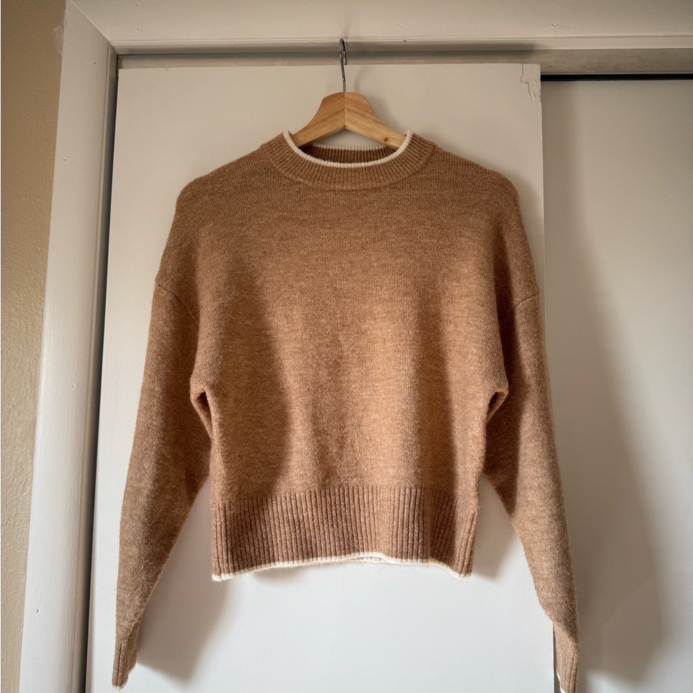 H&M Women's Tan Crew Neck Sweater
